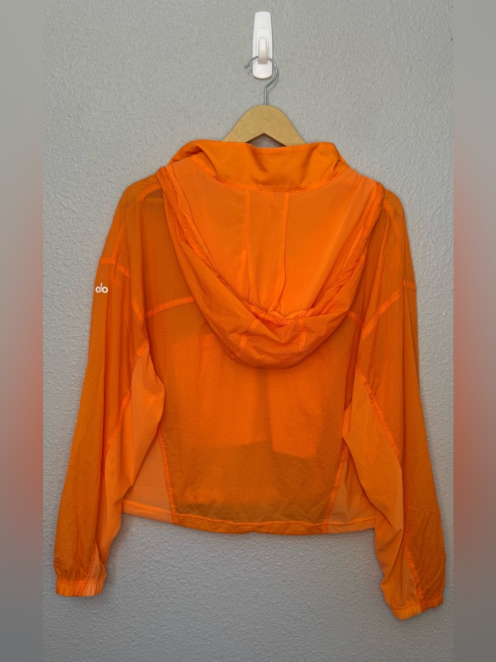 Alo Yoga | 1/4 Zip Crop Go Time Pullover | Satsuma Breeze | Size Small - Picture 5 of 6